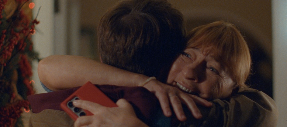 Vodafone revisits four decades of Christmas connections
